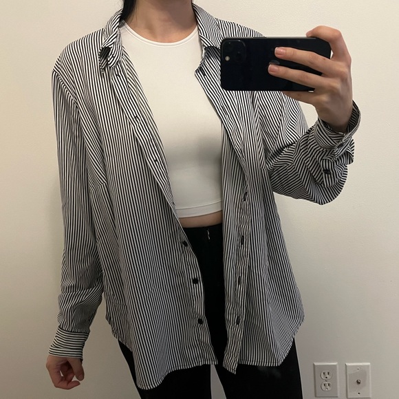 Stripped button up - Picture 1 of 3